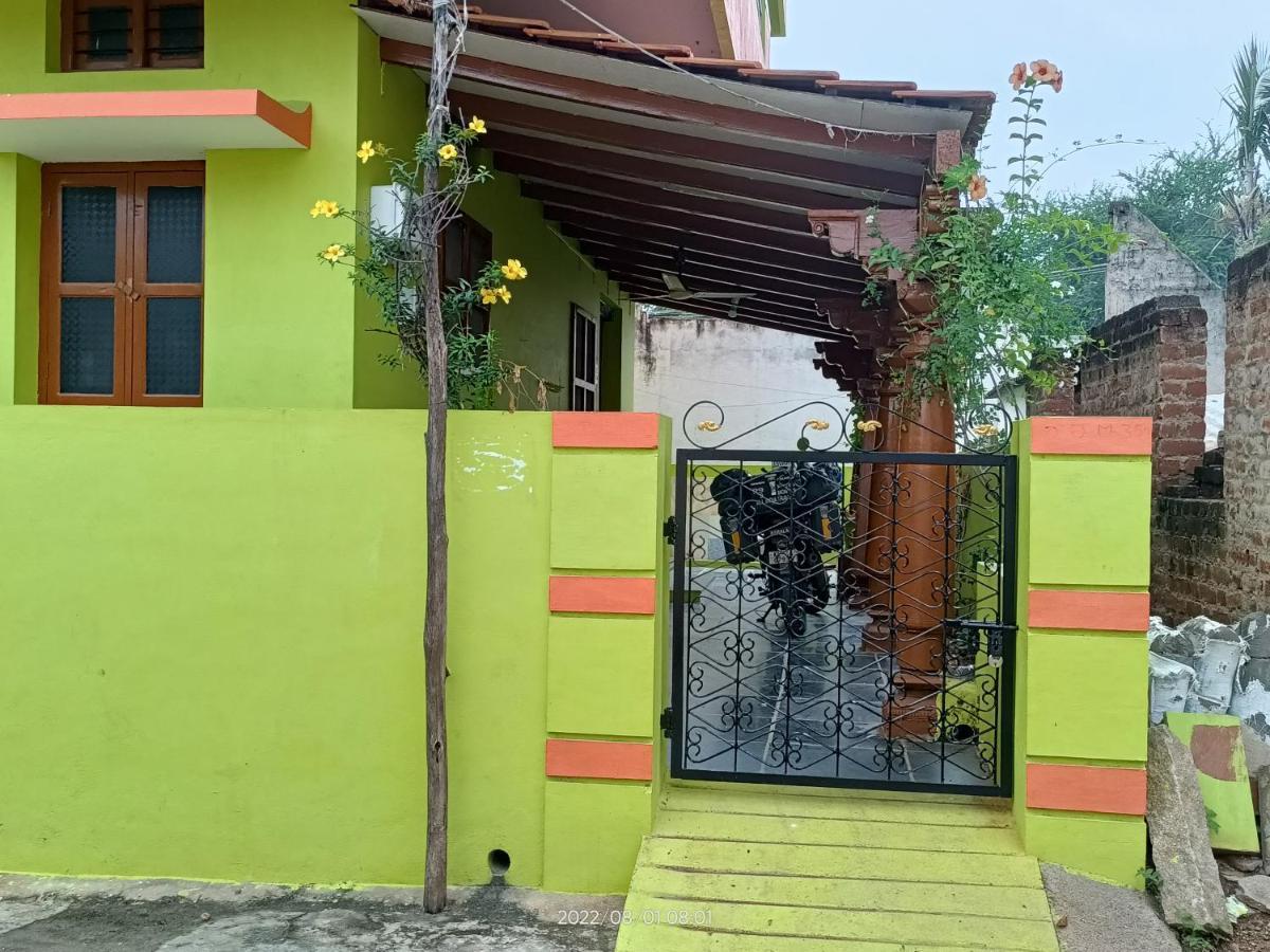 Abhi Homestay Hampi Exterior photo